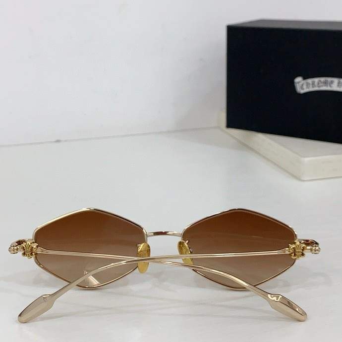 Picture of Chrome Hearts Sunglasses _SKUfw60658043fw